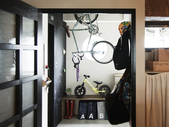 マンション ならではの都市型生活を 趣味を楽しむインテリア 自転車編 Journal インテリアのアイデア集 名古屋でリノベーションするなら エイトデザイン