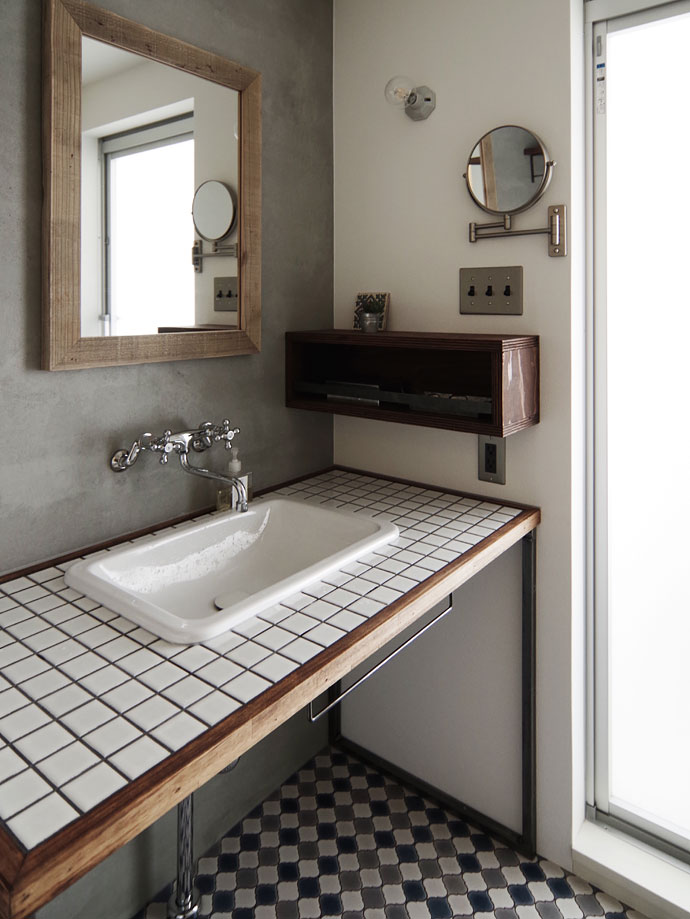 身支度の気分が上がる タイルを使った洗面台 のデザイン集 Journal インテリアのアイデア集 名古屋 東京でリノベーション 店舗デザインをするなら エイトデザイン