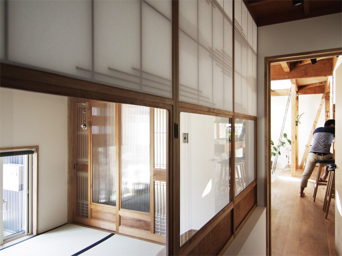 和風だけじゃない 古建具をつかったインテリアのアイデア Journal インテリア のアイデア集 名古屋 東京でリノベーション 店舗デザインをするなら エイトデザイン
