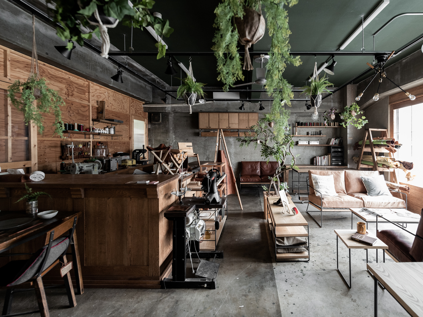 上質なマテリアルが美しく共鳴する古都の館 | ELLE DECOR [エル
