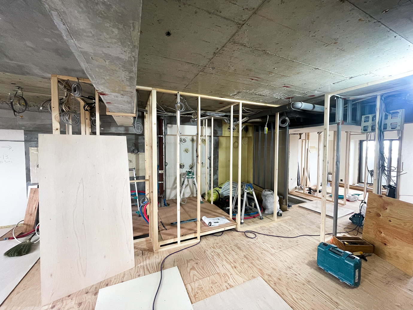 【岩倉市I.N様邸マンションリノベーション】大工工事②